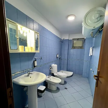 Balkon Bliss - Modern 1-br In Central * Tirana