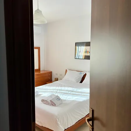 Balkon Bliss - Modern 1-br In Central Apartment